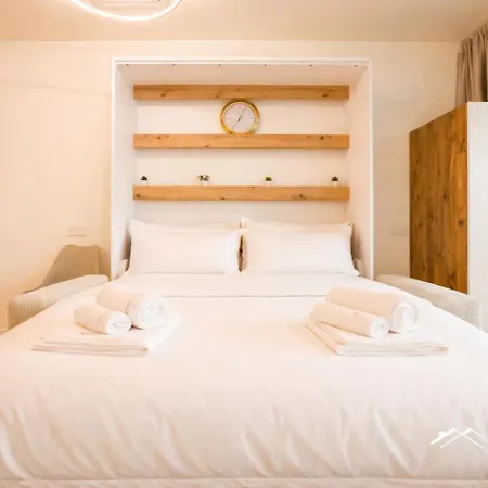 Lägenhet Waterfront Lux|studio|a/c|parking|gym|wifi By Tilo
